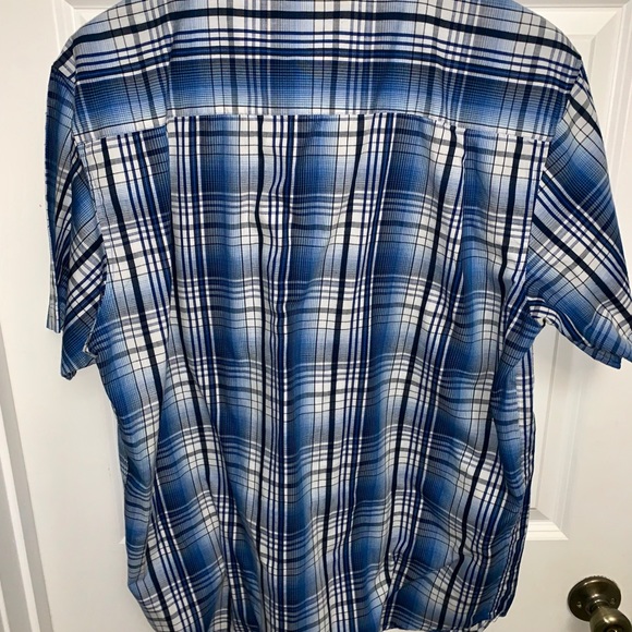 3 Beverly Hills Polo Club button-ups - Picture 6 of 8